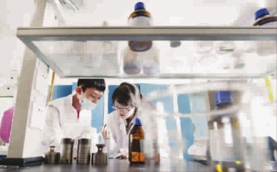 顺德版数字报-高中生和院士一起做科研区普通高中美国图片